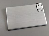 Tarjeta USB de visita metálica