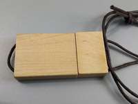 Pendrive publicitario de madera
