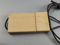 Pendrive publicitario de madera