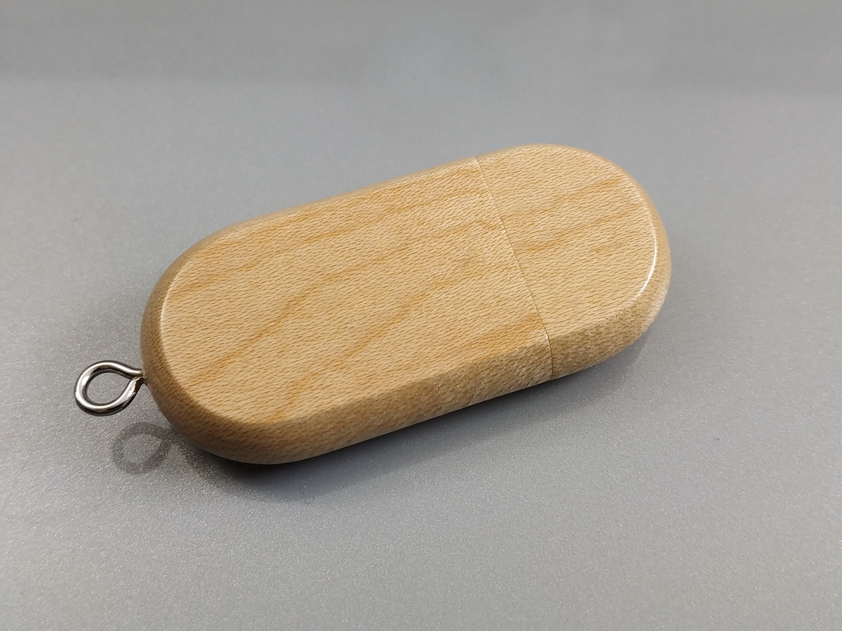 Pendrive de madera