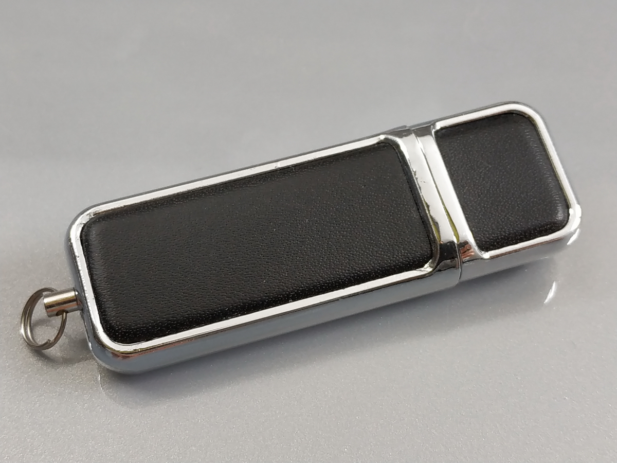 Memoria USB de cuero