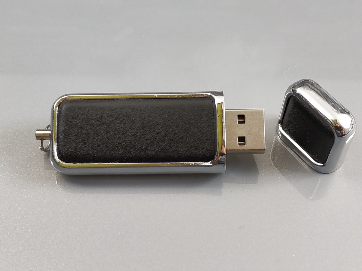Memoria USB de cuero