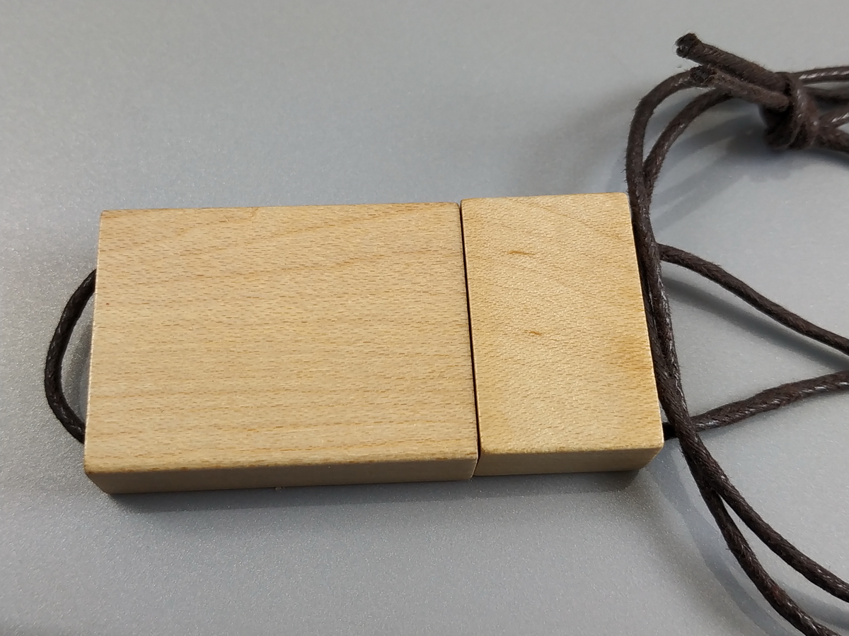 Pendrive publicitario de madera